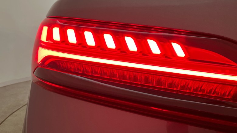 Audi Q7 3.0 TDI Quattro 286 Black Edition 5dr Tiptronic Diesel Estate